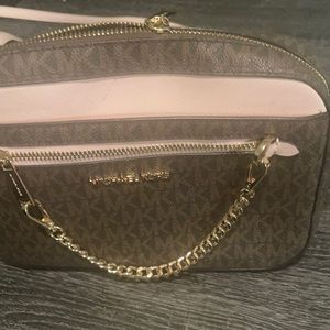 Micheal Kors crossbody bag for women